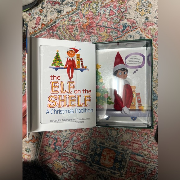 Elf on the Shelf NIB - Picture 3 of 6